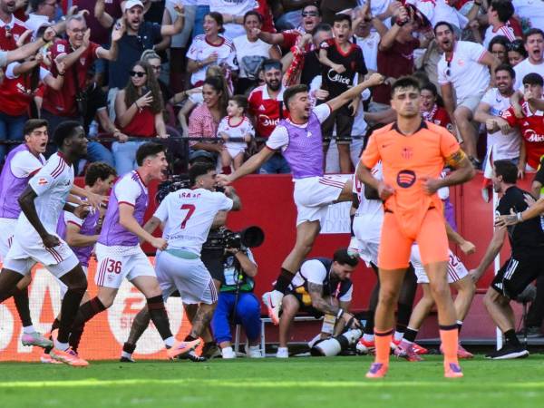 El Real Madrid ha recuperado el liderato de LaLiga luego de su triunfo y la caida del Barcelona.