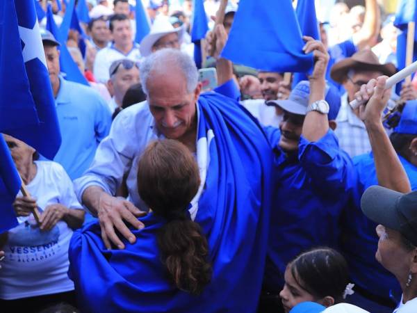 Nasry Asfura inició este sábado el cierre de su gira electoral tras recorrer más de 200 municipios en busca del apoyo ciudadano.