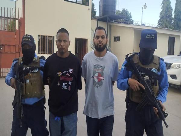 Como Franklin Nahum López López y Javier García Castillo fueron identificados los detenidos.