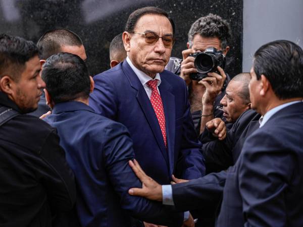 Aunque la Fiscalía había pedido 15 años de cárcel contra Vizcarra, la sala consideró como una atenuante que el expresidente no tenga antecedentes.