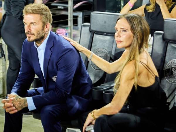 Victoria Beckham se refirió por primera vez de manera pública a las declaraciones de Rebecca Loos, quien años atrás afirmó haber mantenido una relación extramatrimonial con David Beckham.