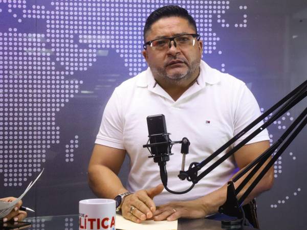 José Santiago Motiño presentó sus propuestas para impulsar el desarrollo económico y prevenir inundaciones en La Lima, Cortés.