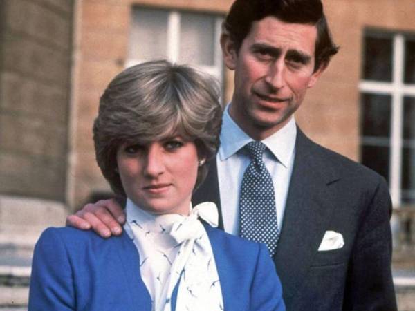 Después de los escándalos que rodearon la relación de<b> Carlos y Diana,</b> el palacio de Buckingham, residencia oficial de la familia real, comunicó el 28 de agosto de 1996 que estaban divorciados.