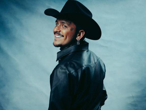El popular trend de 2016-2026, que invita a contrastar el ayer con el presente, motivó la difusión de recuerdos vinculados a la etapa formativa de Christian Nodal, el artista mexicano que hoy ocupa un lugar consolidado en la música regional.