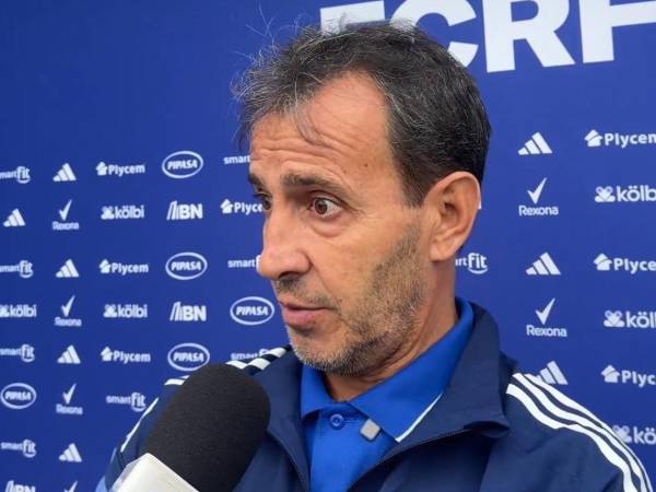 El técnico de Costa Rica no salió nada contento con el resultado ante Irán.