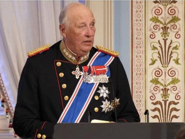 El rey Harald V de Noruega, de 89 años, ingresado desde hace diez días en el Hospital del Reino de Oslo.