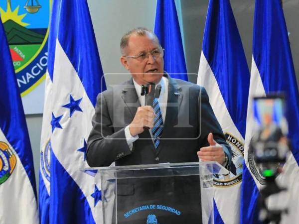 El ministro de Seguridad, Gerzon Velásquez, reafirmó el compromiso de Honduras en la lucha contra el narcotráfico.