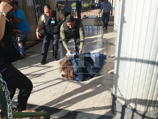 La diputada resultó seriamente lesionada tras ser alcanzada por un explosivo por parte de manifestantes en alrededores del Congreso Nacional, pese a un fuerte blindaje policial y militar.