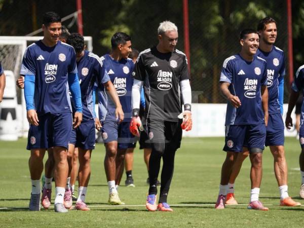 Después de la práctica a puerta cerrada donde el Piojo pulió por última vez su planteamiento.