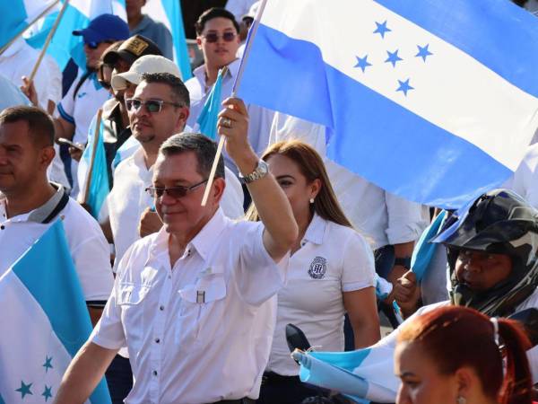 Isaías Barahona estaría asumiendo como el nuevo ministro de Defensa del país.