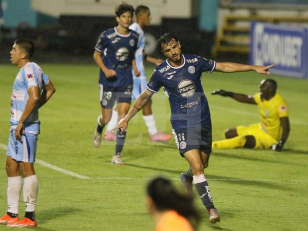 Maicol Cabrera anotó dos goles en el triunfo del Motagua sobre el Génesis.