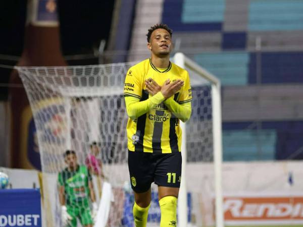 Imágenes del desarrollo del partido.