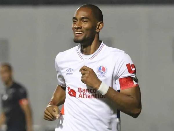 Jerry Bengtson ha tenido un gran recorrido en su trayectoria como futbolista.