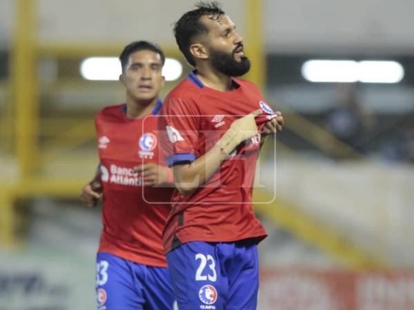 Jorge Álvarez aumentó la ventaja para el Olimpia ante Platense.
