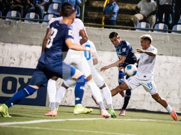 La selección de Honduras se complicó luego de caer ante Nicaragua.