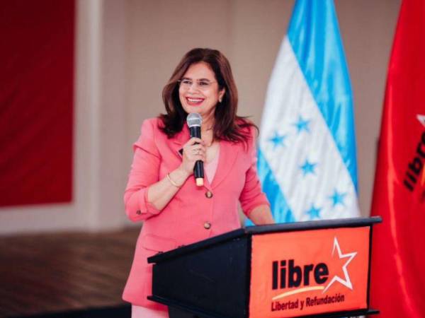 Rixi Moncada brindó fuertes declaraciones la mañana de este sábado 8 de noviembre, durante una gira en Santa Rosa de Copán.