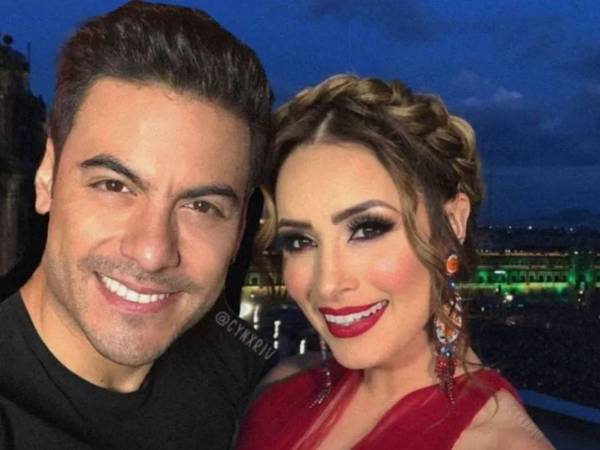 Carlos Rivera y Cynthia Rodríguez anunciaron este miércoles que su familia crecerá con la llegada de un segundo hijo.