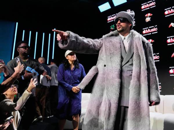 Bad Bunny marca historia en el medio tiempo del Super Bowl 2026.