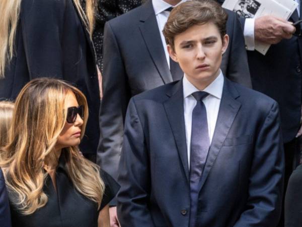 Barron Trump, hijo de Donald y Melania Trump, recientemente cerró un piso completo de Trump Tower en Nueva York para celebrar una cita privada, según fuentes consultadas por Page Six.