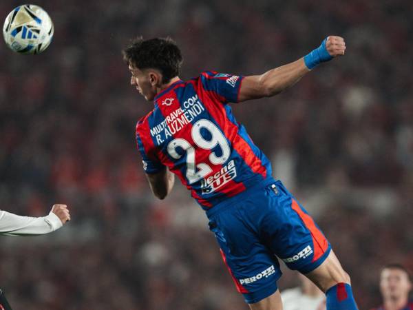Rodrigo Auzmendi amarga al River Plate al anotar gol de cabeza con el San Lorenzo