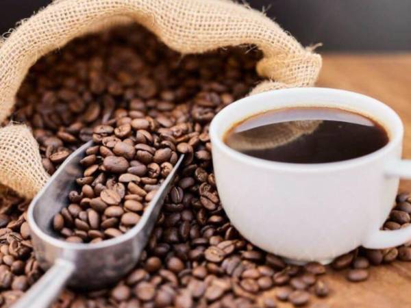 Detrás de cada taza de café hondureño hay una cadena productiva en la que participan agricultores, trabajadores, entre otros.