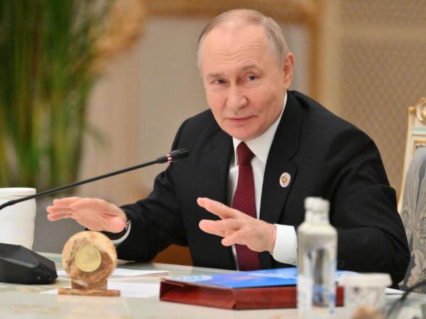 Putin Putin insistió en que Trump definitivamente está esforzándose.