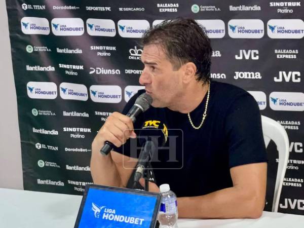 El técnico verdolaga se mostró contento tras el pitazo final.