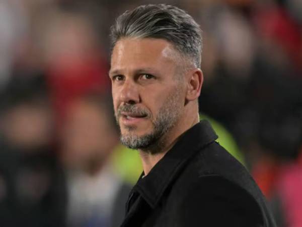 El ahora DT estaba de vacaciones junto a sus hijos y sobrinos donde estuvieron a punto de perder la vida. Fueron rescatados de manera milagrosa