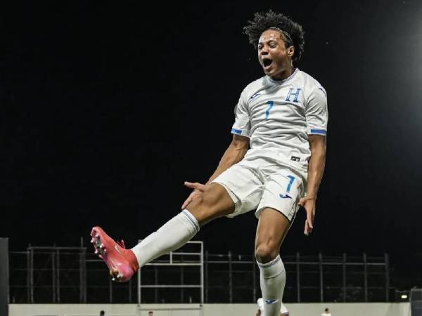 El extremo de 17 años, recibió con los brazos abiertos la convocatoria.