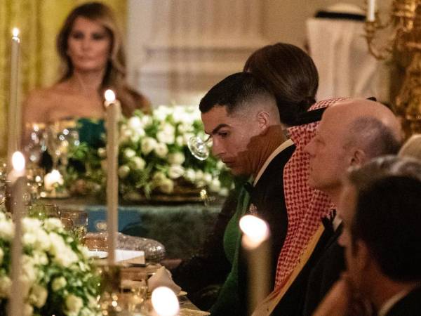 A la cena también asistió el empresario Elon Musk, marcando su regreso a la Casa Blanca.