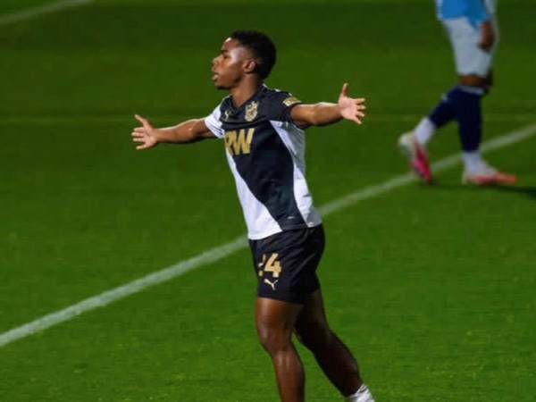 Keyrol Figueroa ha empezado a mostrar sus dotes de goleador con el Port Vale.