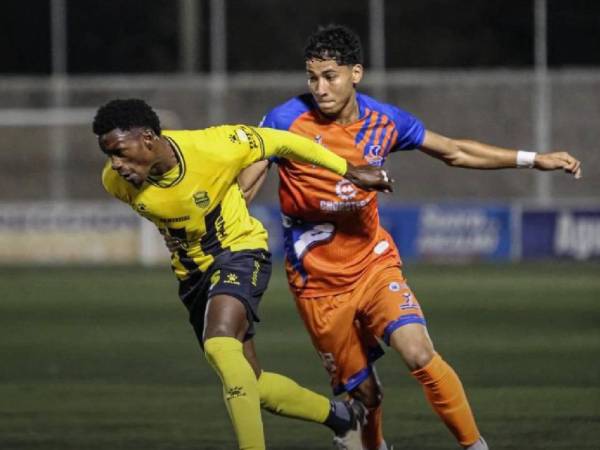 Imágenes del desarrollo del partido.