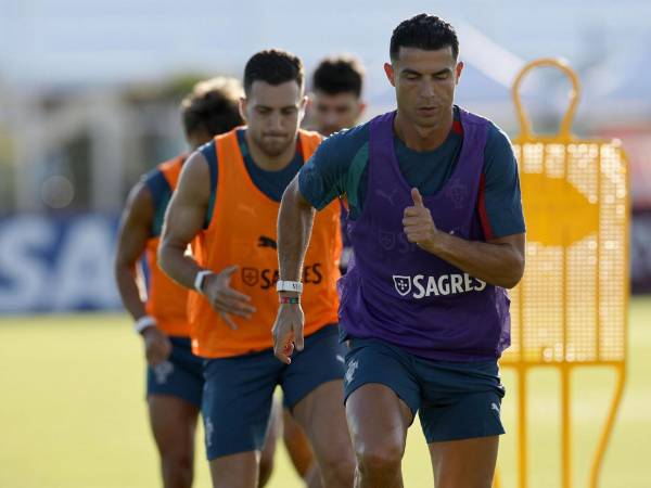 Portugal lleva días entrenando en Palm Beach (Florida) y viajó a Houston el martes por la tarde después de planear una última sesión de entrenamiento en su cuartel general.
