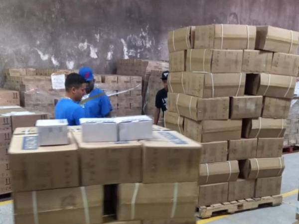 E material médico quirúrgico que ingresó al Seguro Social fue distribuido a los hospitales y clínicas periféricas.