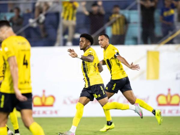 Imágenes del desarrollo del partido.