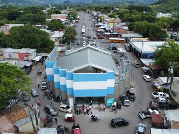 Las obras de reconstrucción en la aduana de El Amatillo iniciaron hace seis meses y todavía no han concluido.