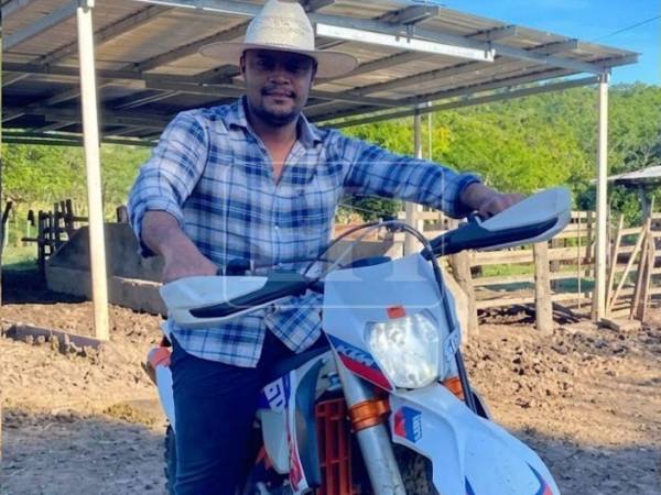 El agente policial Nelson Emilio Sosa Torres es una de las siete víctimas mortales del accidente ocurrido la tarde del miércoles -17 de junio- en la cuesta de El Rodeo, en la carretera CA-5, Comayagua, hecho que ha enlutado a varias familias. Aquí los detalles: