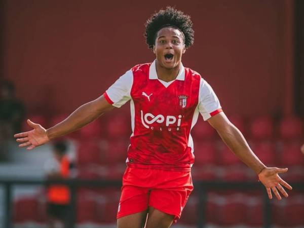 Este fue el primer gol del hondureño Luis Suazo con el Braga.