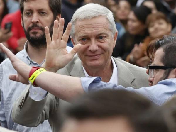 Rubio, Milei y Lula encabezan las felicitaciones a Kast por su triunfo en Chile.