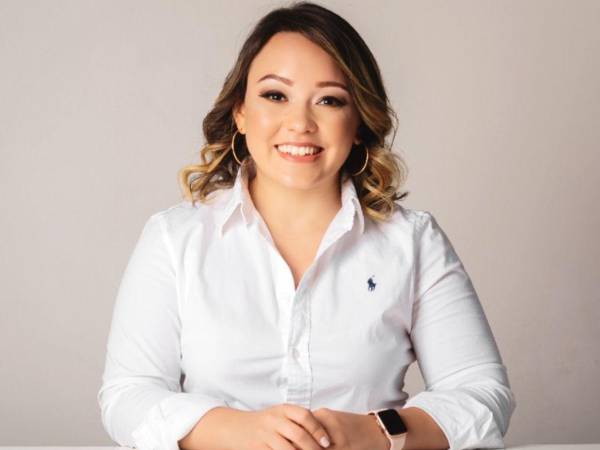 Jimena Casasola, directora general del Servicio Civil, explicó los alcances de la circular emitida por el gobierno de Nasry Asfura sobre contratos heredados.