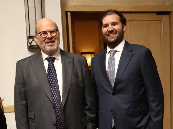 Don Jorge y Sebastián Canahuati.