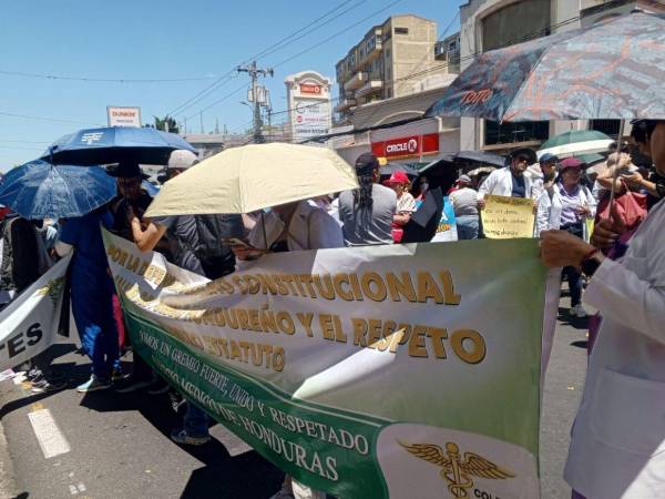 Los médicos llevan al menos tres semanas en asambleas informativas y movilizaciones a nivel nacional.