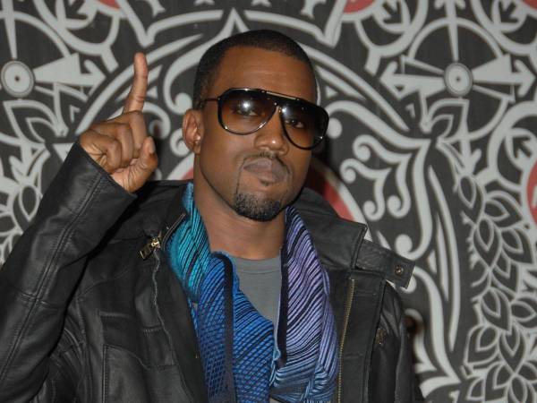 El Raymond James Stadium de Tampa tiene fecha marcada en el calendario: 26 y 28 de junio. Ahí debía actuar Ye, el rapero mundialmente conocido como Kanye West. Pero esa agenda choca ahora con una ofensiva política sin precedentes en el estado, encabezada por el senador republicano Rick Scott y secundada, de forma inusual, por figuras del otro lado del espectro político.