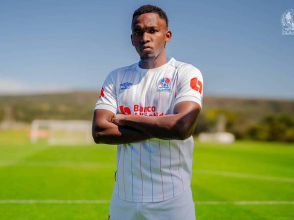 Alberth Elis sufrió un golpe en su cabeza en febrero del 2024 y casi un año después está listo para volver.