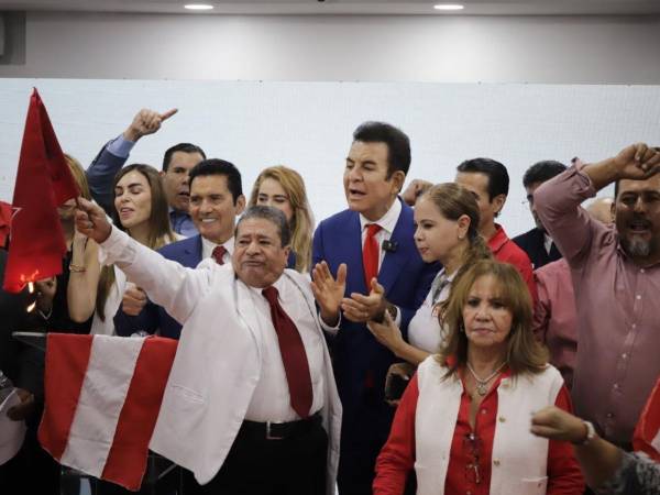 Exmiembros de Libre afirmaron que el oficialismo prioriza “a los allegados, hasta las amantes y familiares de las altas cúpulas”.