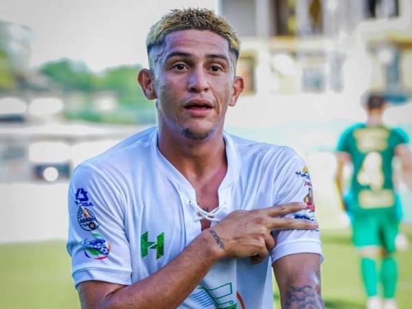 Carlos Chuy Pérez llega de realizar una gran temporada con el Platense FC.