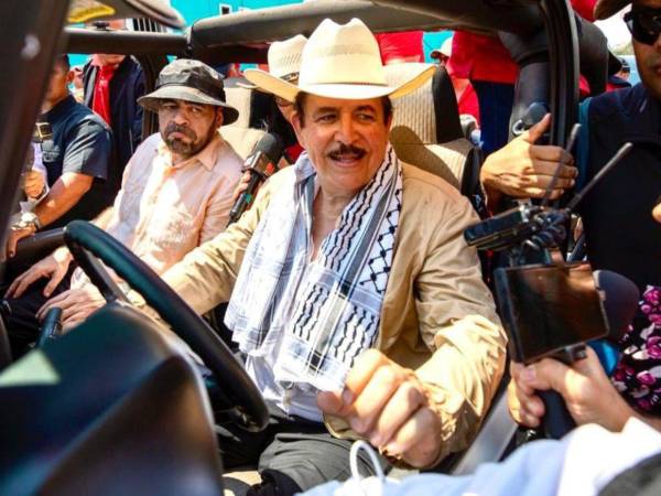 Manuel Zelaya Rosales también se sumó a las reacciones por el indulto anunciado hacia Juan Orlando Hernández.