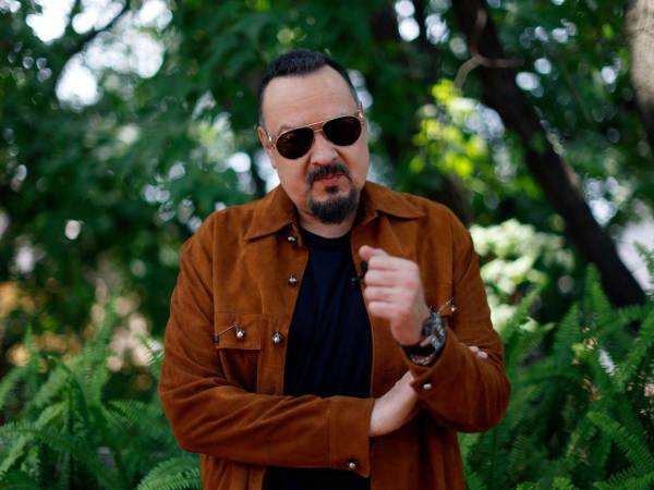 El cantautor mexicano Pepe Aguilar presenta disco homenaje a su padre. El disco reúne a distintos referentes del regional mexicano, como los integrantes de la familia Aguilar.