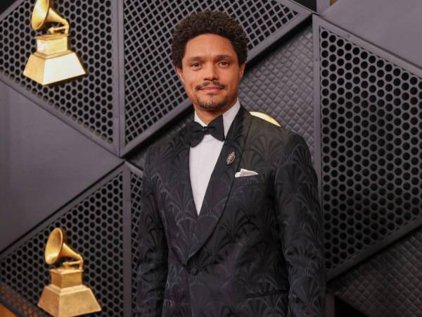 Trevor Noah mencionó durante la gala que Trump buscaba comprar Groenlandia porque ya no tenía la isla de Epstein.