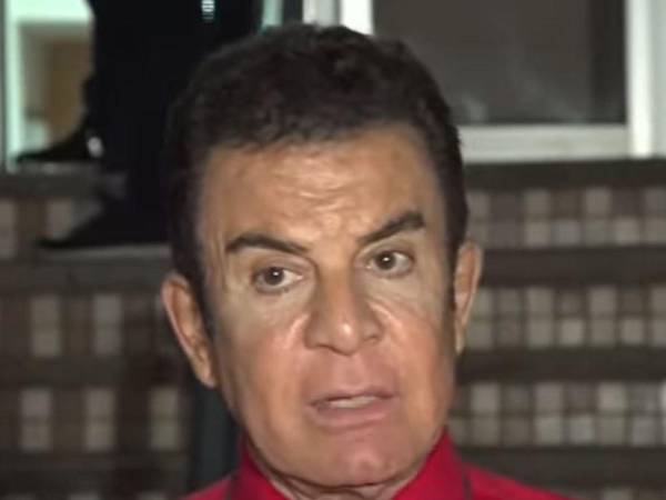 Nasralla se convirtió, según en el primer boletín del CNE, en el virtual ganador del Partido Liberal.